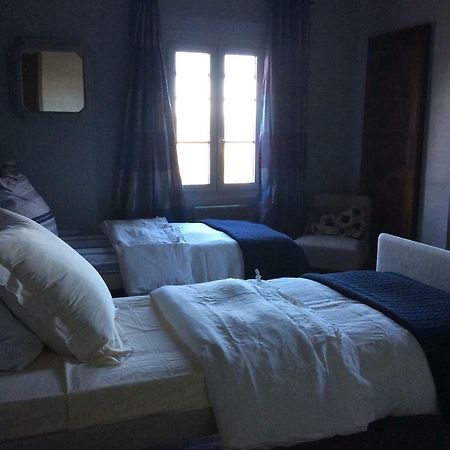 Le Mas Amore Bed & Breakfast Gassin Exterior photo
