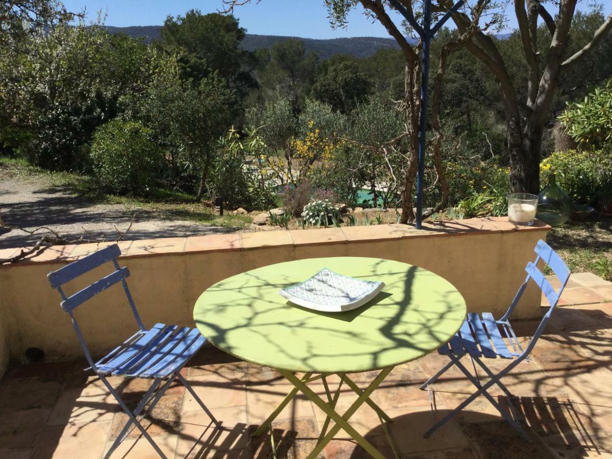 Le Mas Amore Bed & Breakfast Gassin Exterior photo