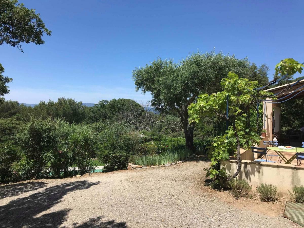 Le Mas Amore Bed & Breakfast Gassin Exterior photo